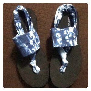 {Airwalk} Be a Hippy on the beach